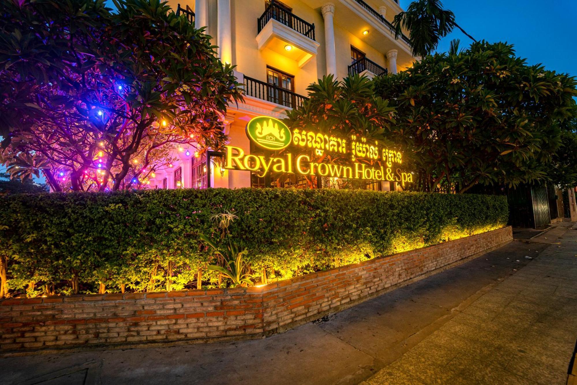 The Suite By Royal Crown Hotel Siem Reap Bagian luar foto