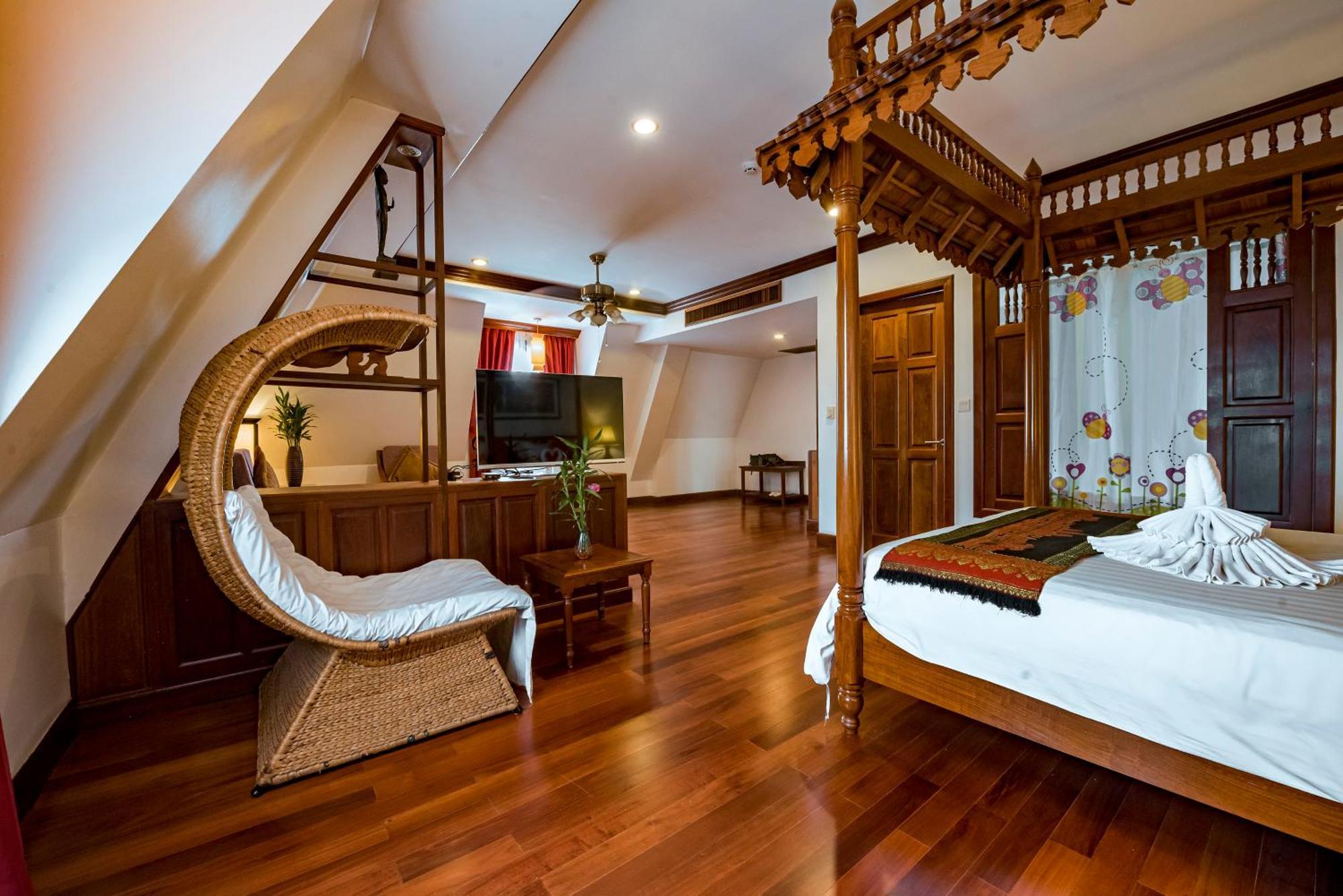 The Suite By Royal Crown Hotel Siem Reap Bagian luar foto